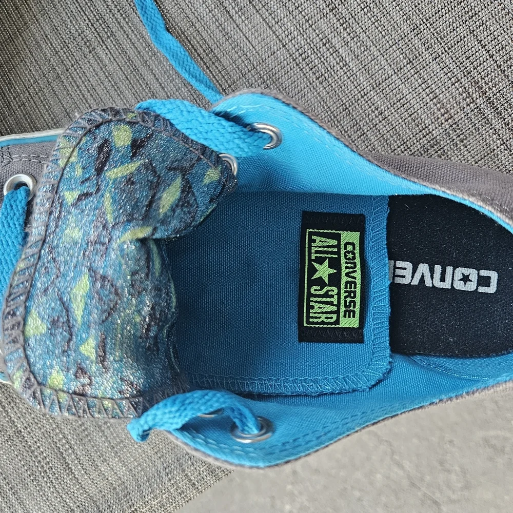 Converse Gray Sneakers with Blue Accents - Picture 4 of 5